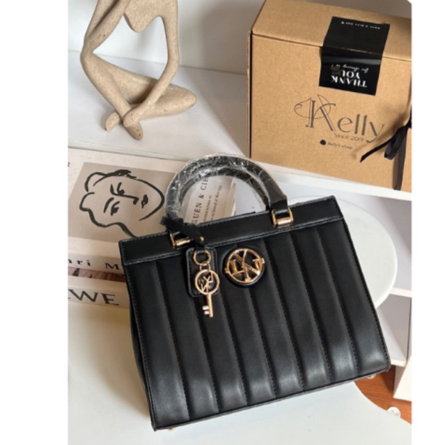 Túi sang trọng L Y N