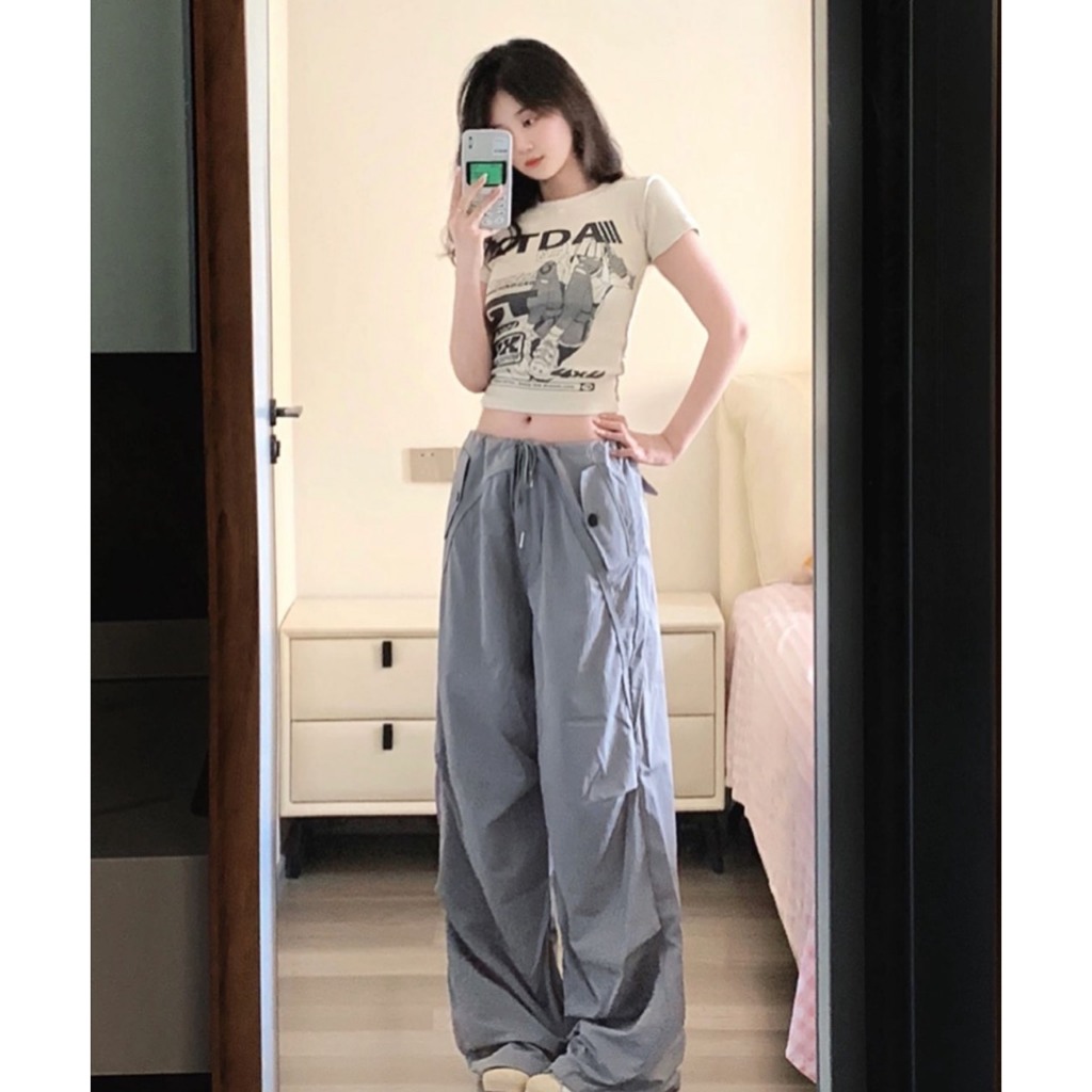 SET ÁO CROPTOP KEM IN HÌNH + QUẦN XÁM TÚI HỘP SUÔNG