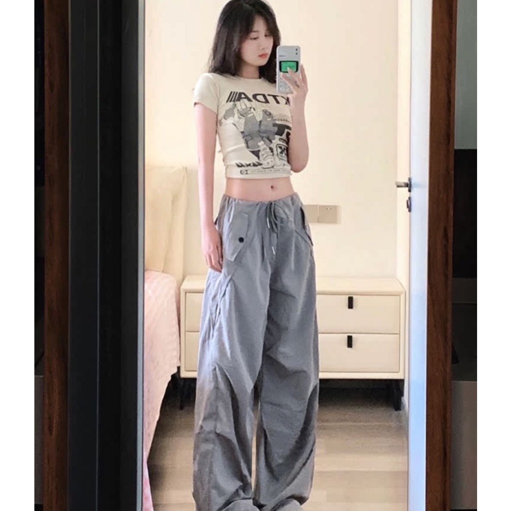 SET ÁO CROPTOP KEM IN HÌNH + QUẦN XÁM TÚI HỘP SUÔNG