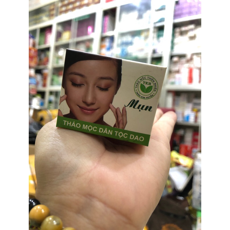 kem bôi mụn
