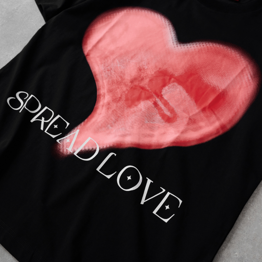 Áo Thun Tay Lỡ Unisex FUNT SPREAD LOVE BLACK