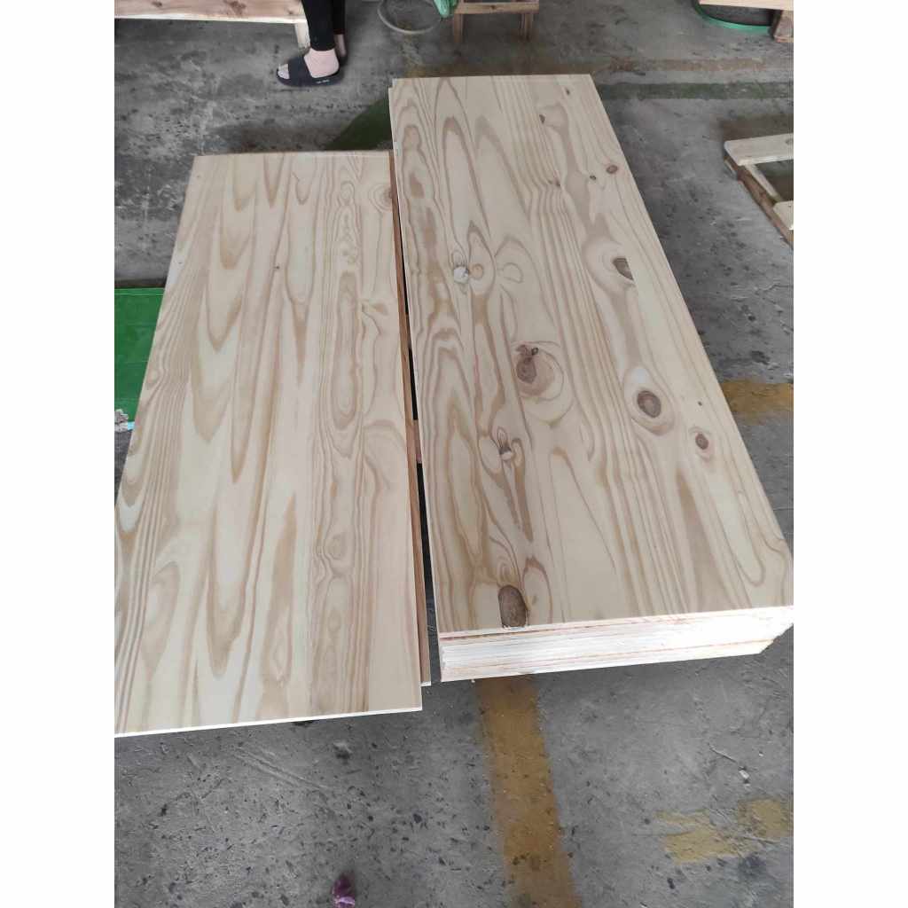 Tấm mặt bàn gỗ thông rộng 56cm dài 120cm dày 2cm láng mịn bề mặt