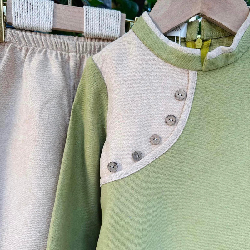 Áo dài Trung Thu bé trai xanh đỏ kèm quần baggy vải nhung mềm mại truyền thống MamLa