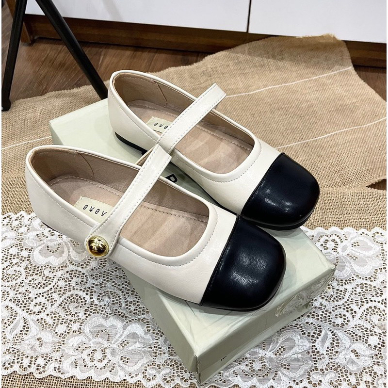 Giày Bệt Khuy Dán 2 Màu Mũi Đen QC Da Mềm