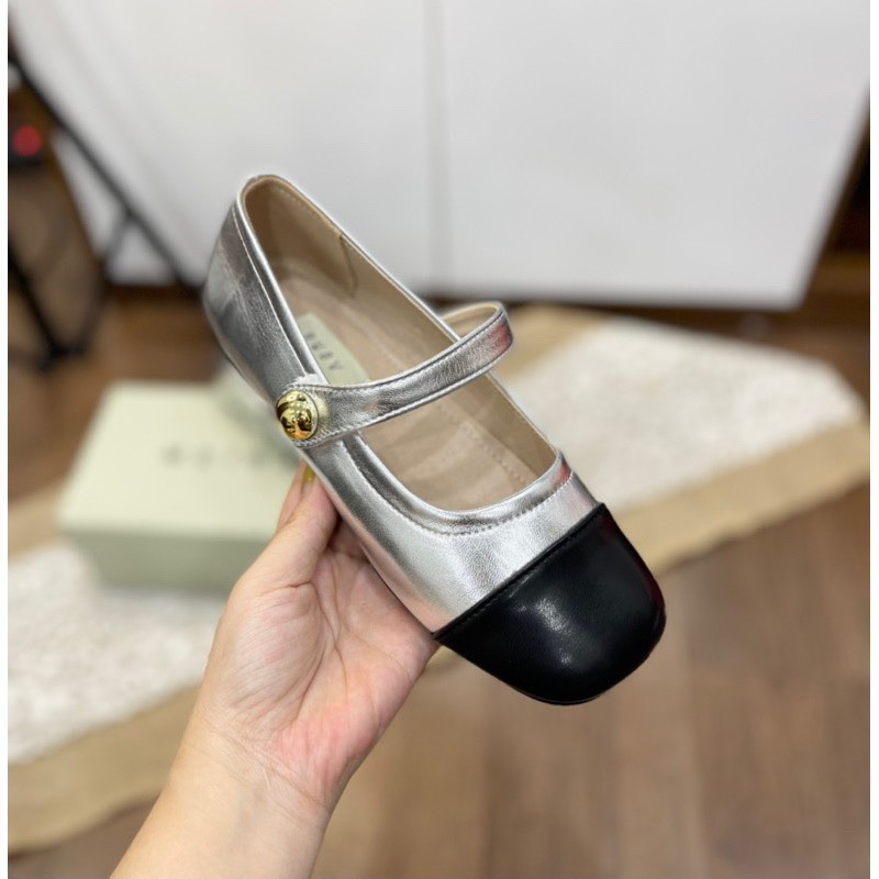 Giày Bệt Khuy Dán 2 Màu Mũi Đen QC Da Mềm