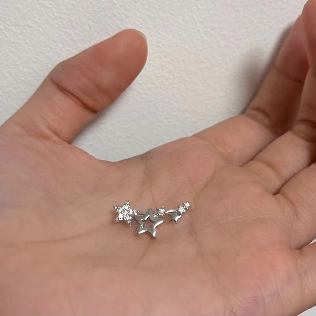 Bông tai nữ ngôi sao đính đá thời trang hàn quốc 2023