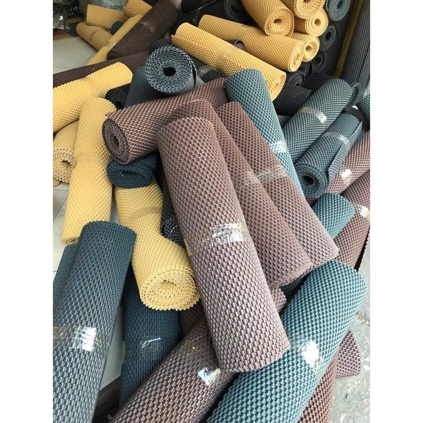 Thảm lót sàn ô tô cao su xe 4 -5 -7 chỗ các hãng, kích thước 0.6x3m
