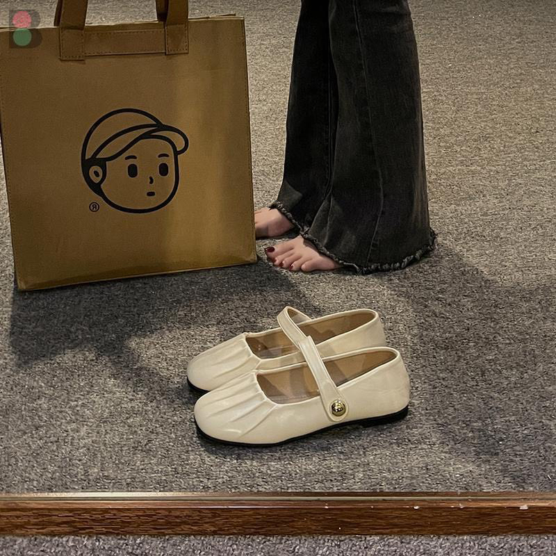 Giày Bệt Mũi Nhăn Khuy Dán Qc Da Mềm