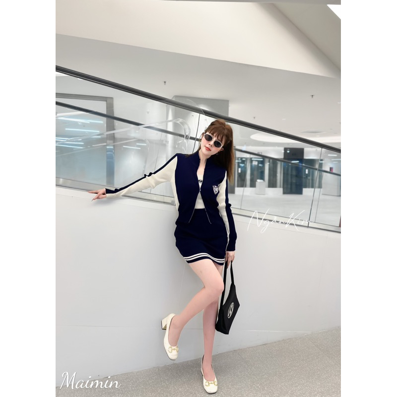 Sét Len Body 3 Chi Tiết Áo LoGo Chân Váy Viền Phong Cách Hàn quốc