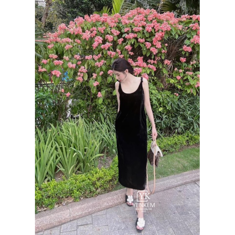 Váy Nhung The Mềm Hai Dây Có Túi