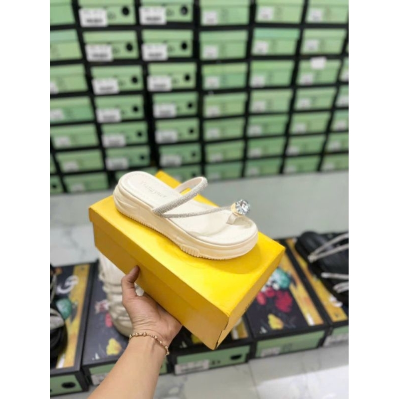 Dép và sandal bánh mì đế cao siêu nhẹ fullbox
