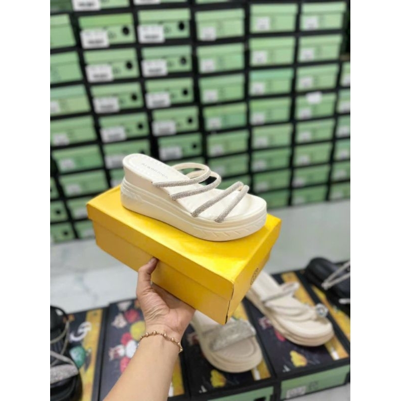 Dép và sandal bánh mì đế cao siêu nhẹ fullbox