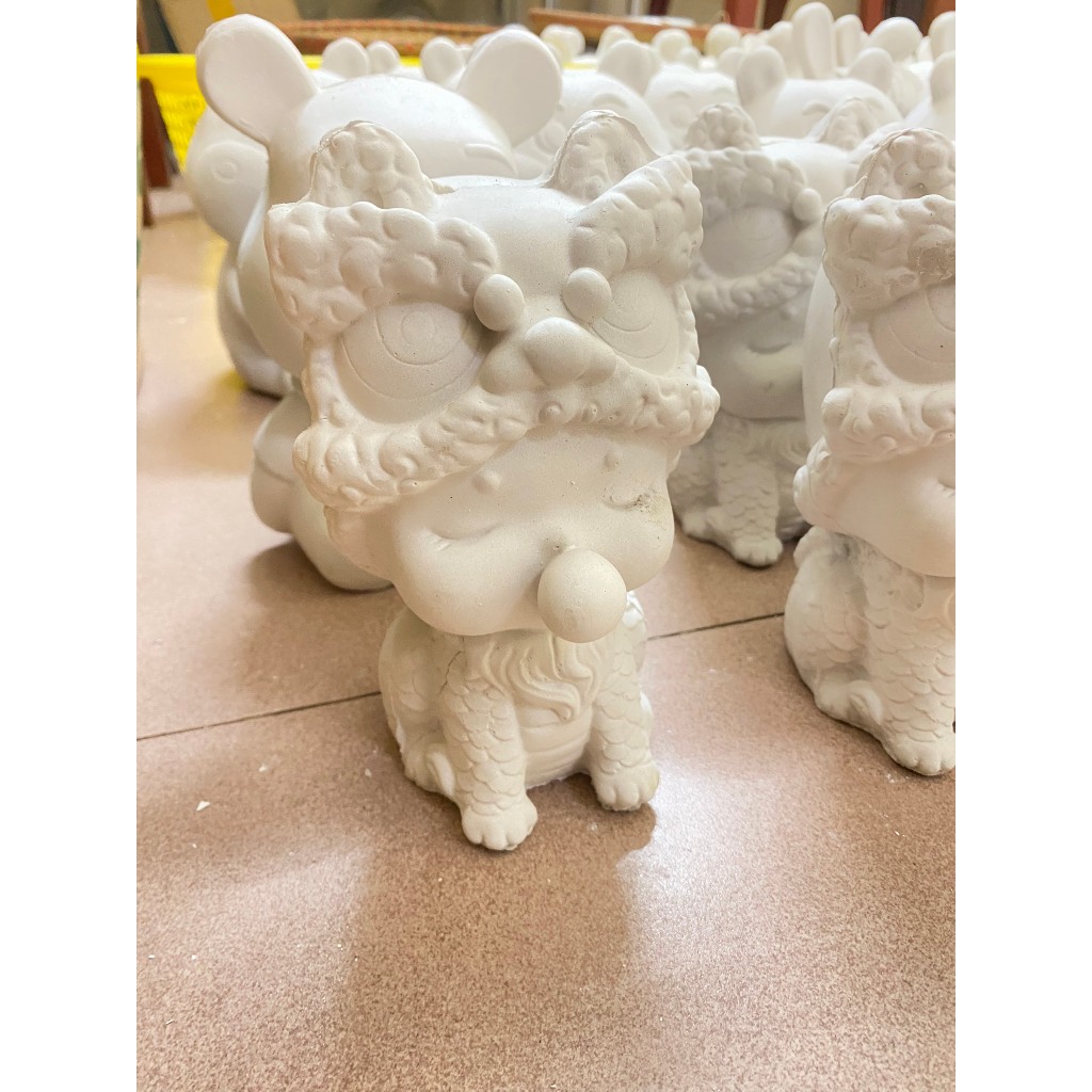 MẪU HOT TƯỢNG THẠCH CAO TÔ MÀU CHO BÉ