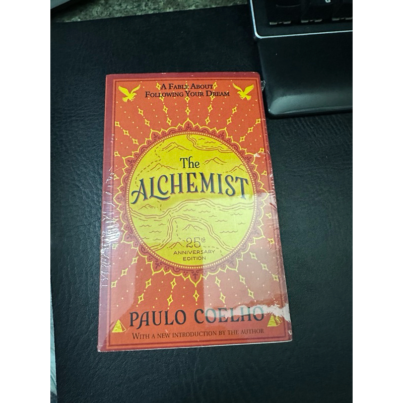 Sách Nhà Giả Kim - The Alchemist (phiên bản Tiếng Anh, kỷ niệm 25 năm)