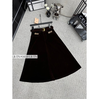 Chân váy nhung miu mi kèm đai dáng dài hơi xoè