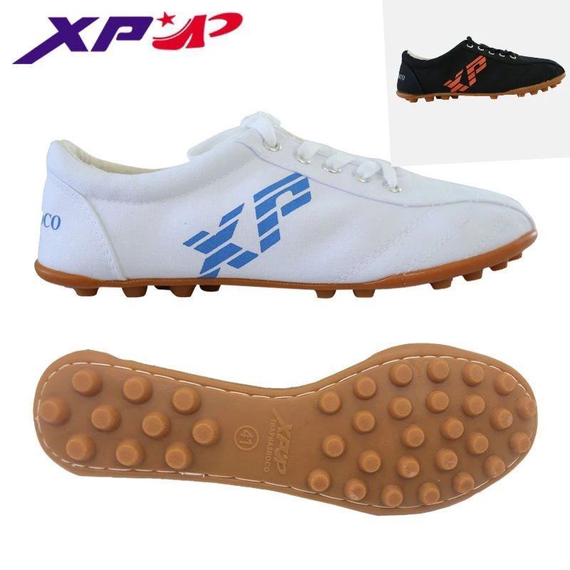 Giày đinh đá bóng sân cỏ nhân tạo, đế đinh thương hiệu thành phát hàng chính hãng công ty.