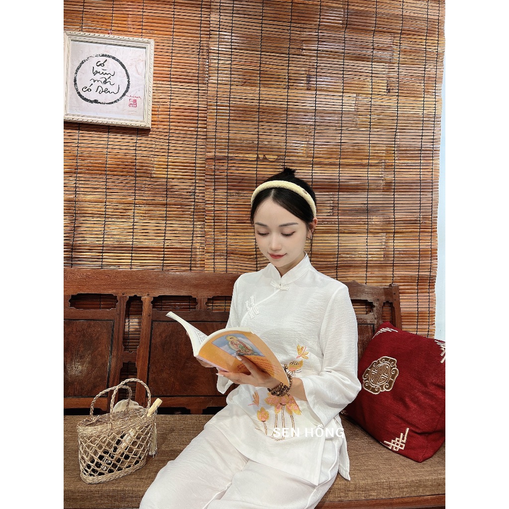 Mẫu Đồ lam đi chùa - Pháp phục nữ kiểu cổ tàu thêu hoa sen vải đũi vân mây G05