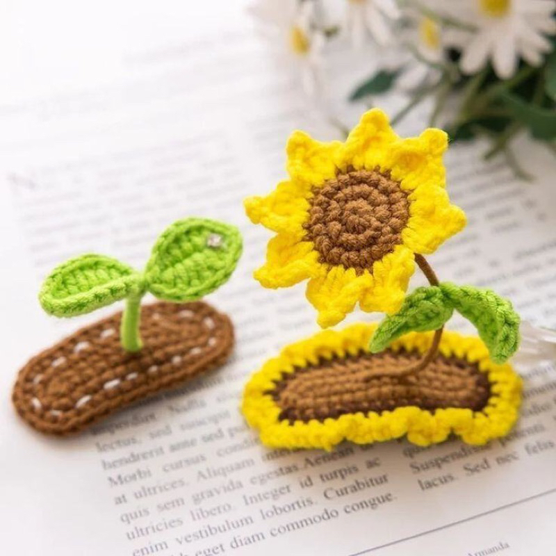Kẹp tóc hoa handmade bằng len