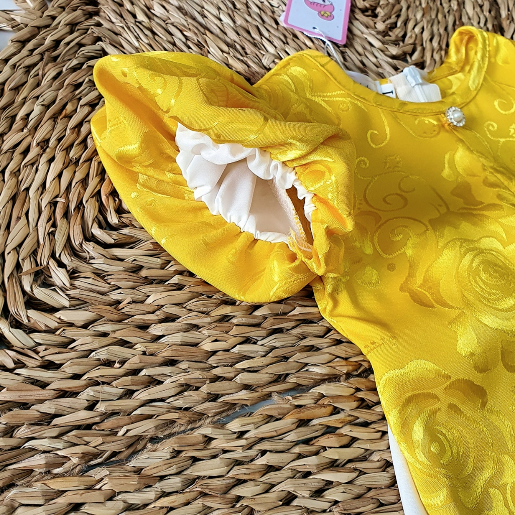 Bộ quần áo bà ba vàng bé gái dễ thương 🍓[FREESHIP🍓 Su Shop- body thiết kế sinh nhật thôi nôi cho bé