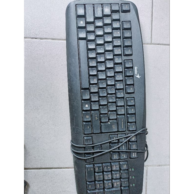 Bàn phím cũ cho máy tính cổng USB