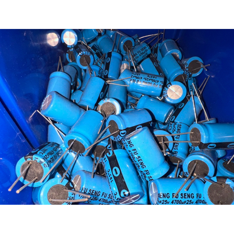 Tụ 25V-4700UF Đài Loan