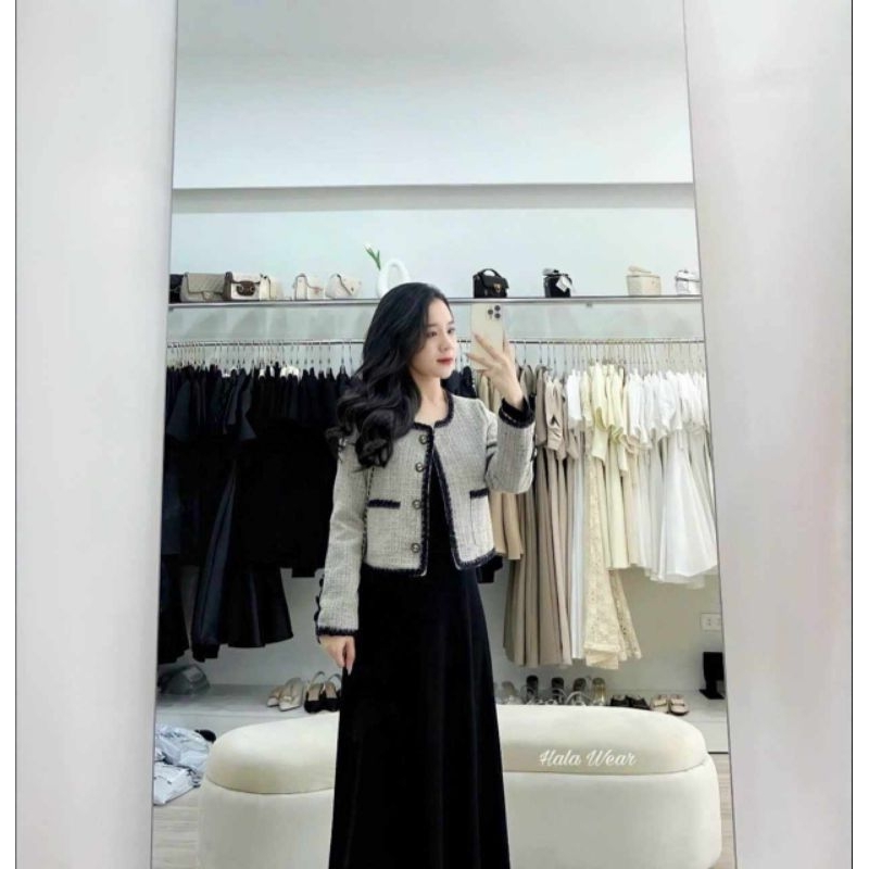 Váy thun dài tay cổ vuông