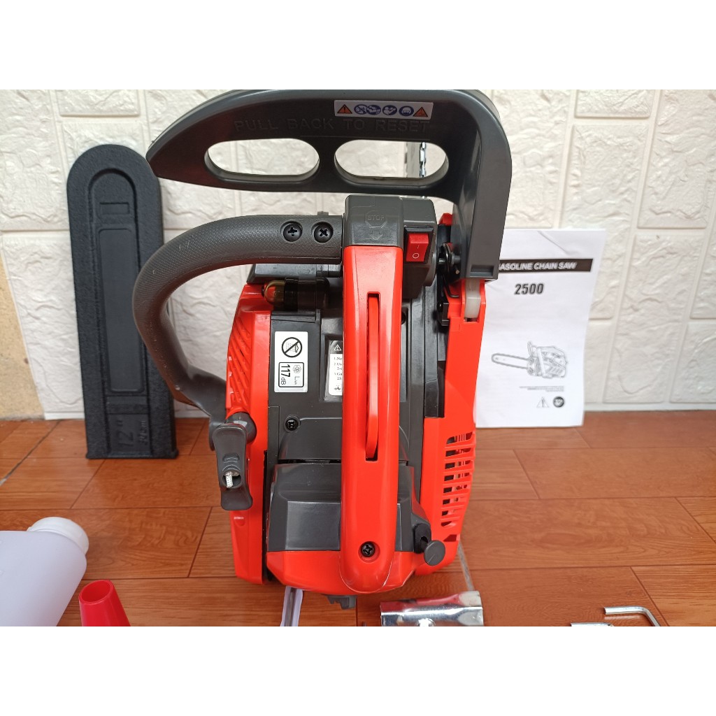 Máy cưa xích chạy xăng mini Kamochi lam 30cm