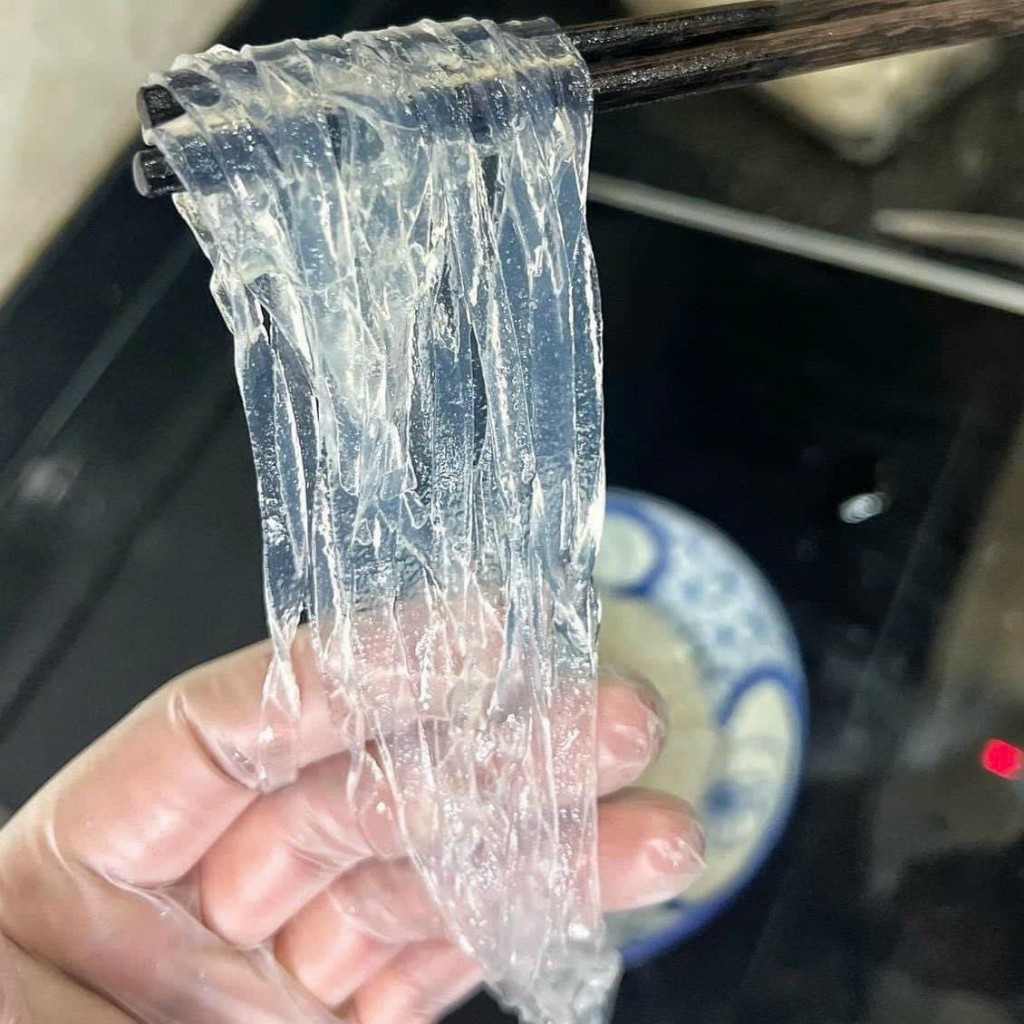 Miến sắn dây dai ngon thanh mát hiệu Tôm Vàng gói 200gr