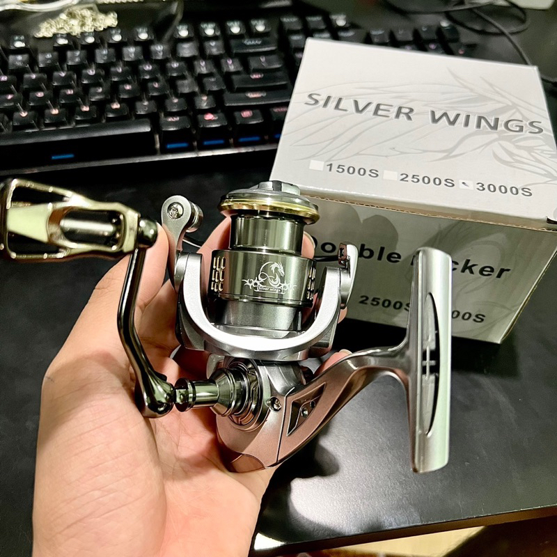 Máy Đứng Lure Silver kim loại