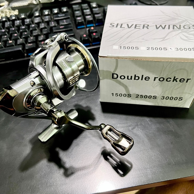 Máy Đứng Lure Silver kim loại