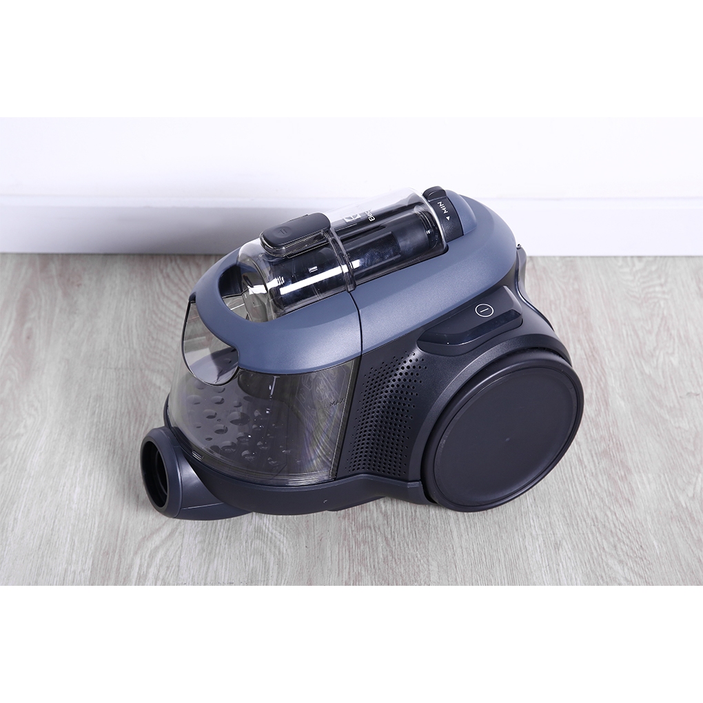 Máy hút bụi dạng hộp Electrolux EFC71611