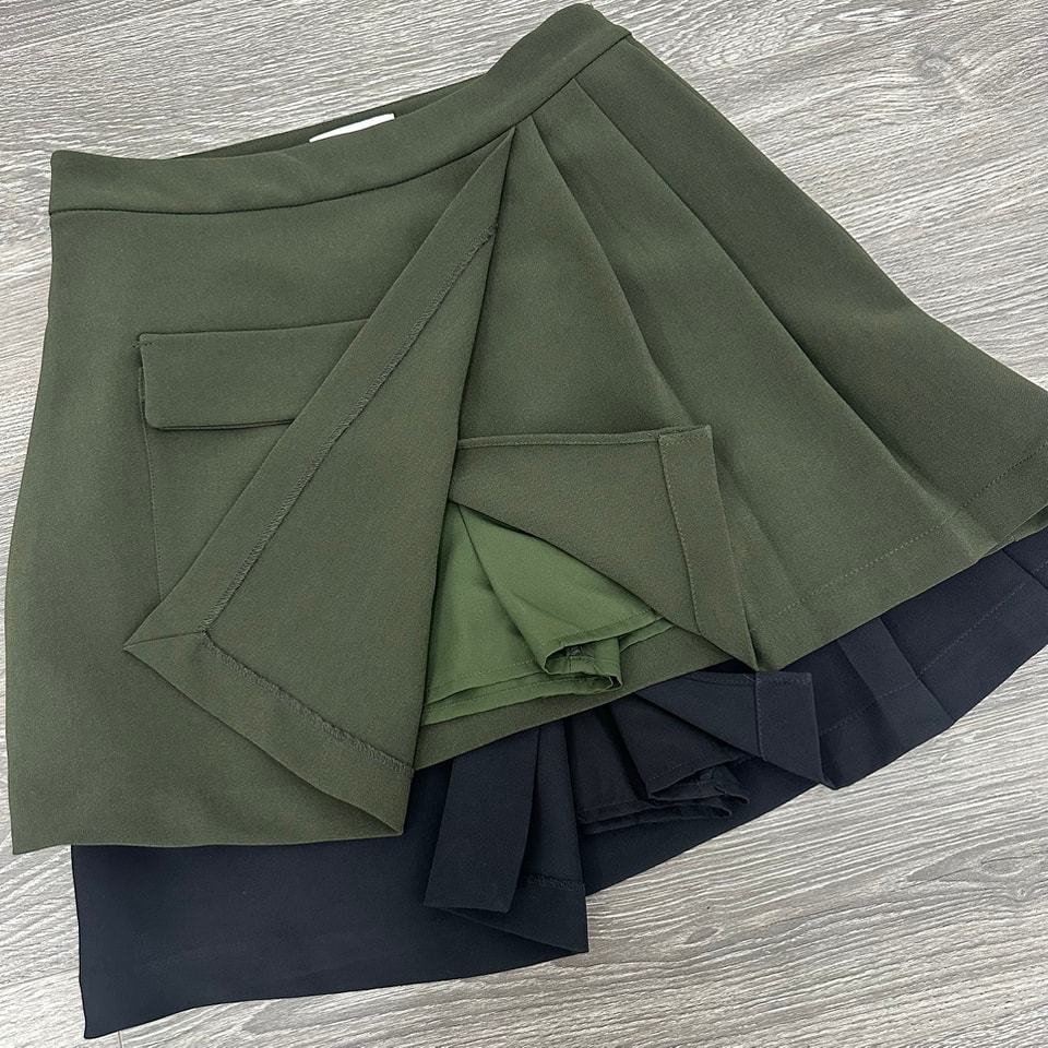 Short Váy H@bbs Xếp Li, Túi 1 Bên  KAMI