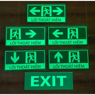 Biển chỉ dẫn lối thoát hiểm dạ quang tự phát sáng khi mất điện
