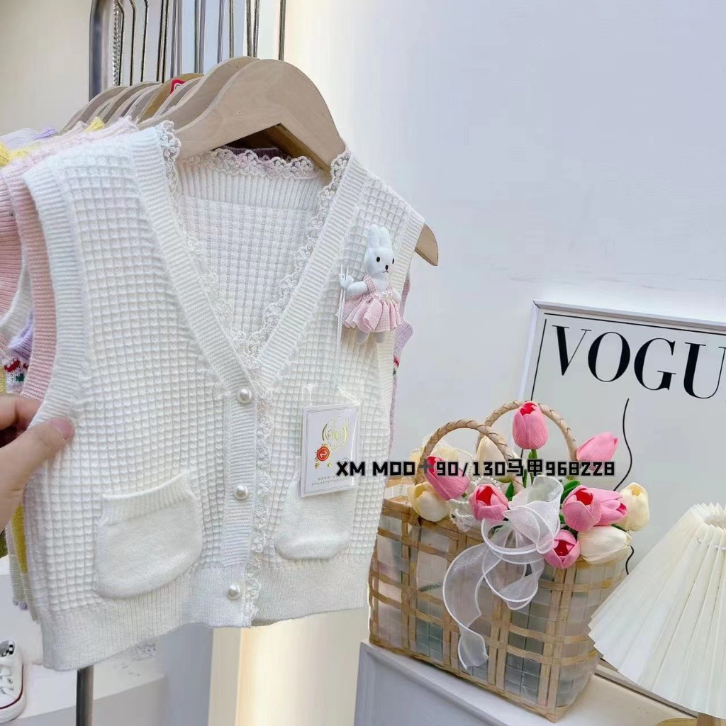 Áo len gile cho bé, Gile len bé gái 2-7 tuổi nhiều mẫu và màu đanh sợi không bai xù điệu đà đáng yêu