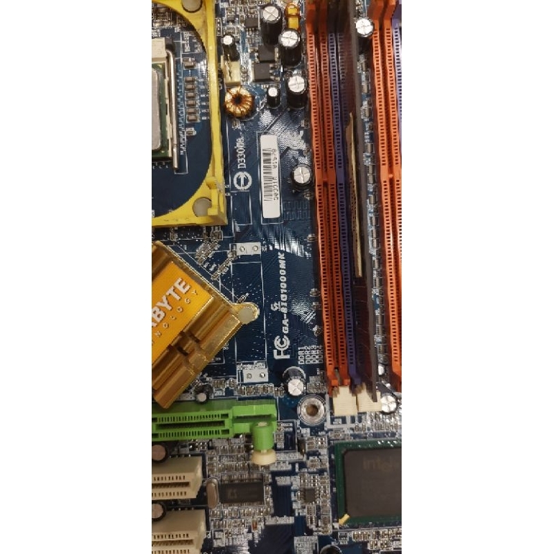 Combo main và cpu pentium4 sưu tầm