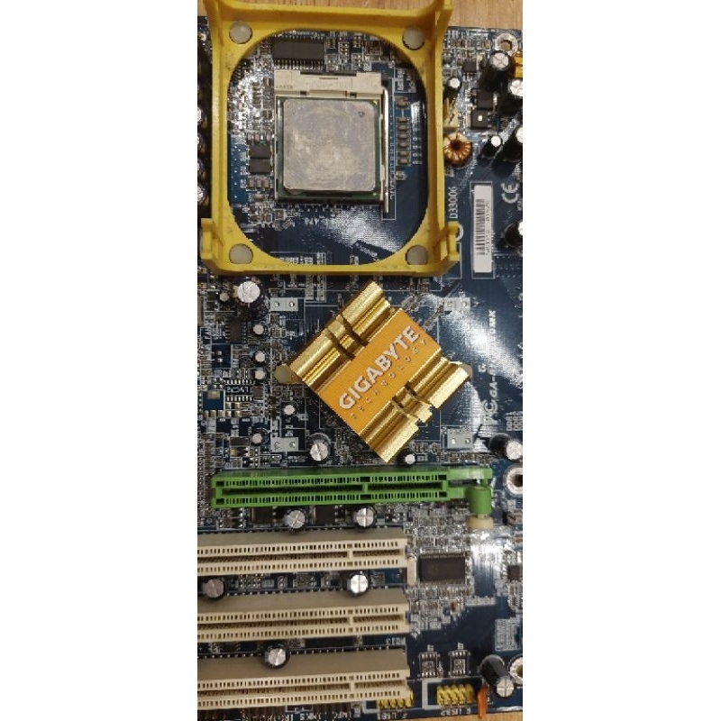 Combo main và cpu pentium4 sưu tầm