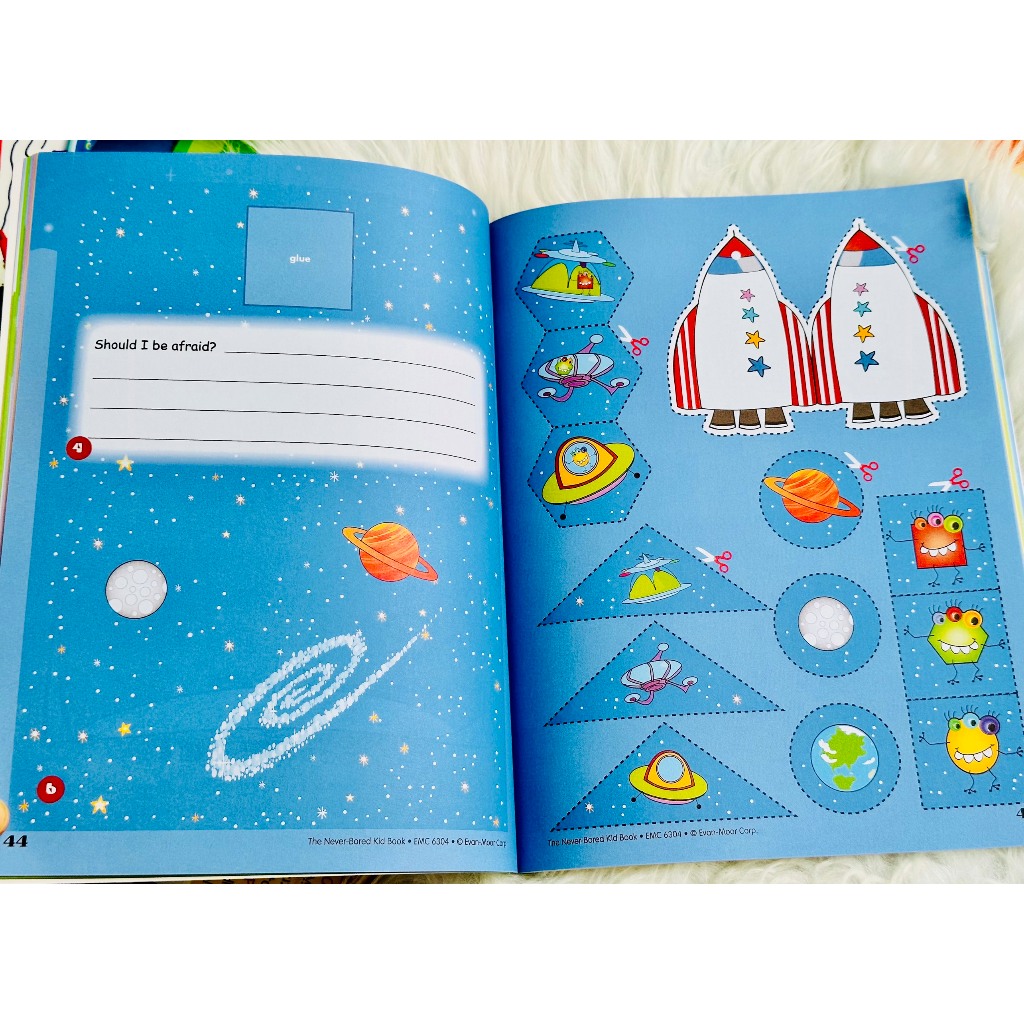 Sách - Never Bored Kid Book