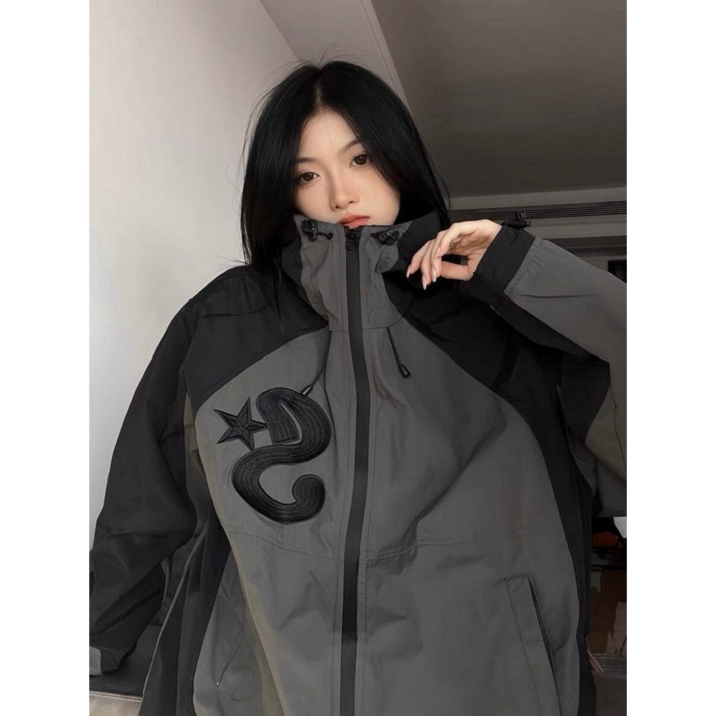 Áo Khoác Gió Dáng Rộng Thêu Họa Tiết Đa Năng Phong Cách Có Nón - OLIVIA
