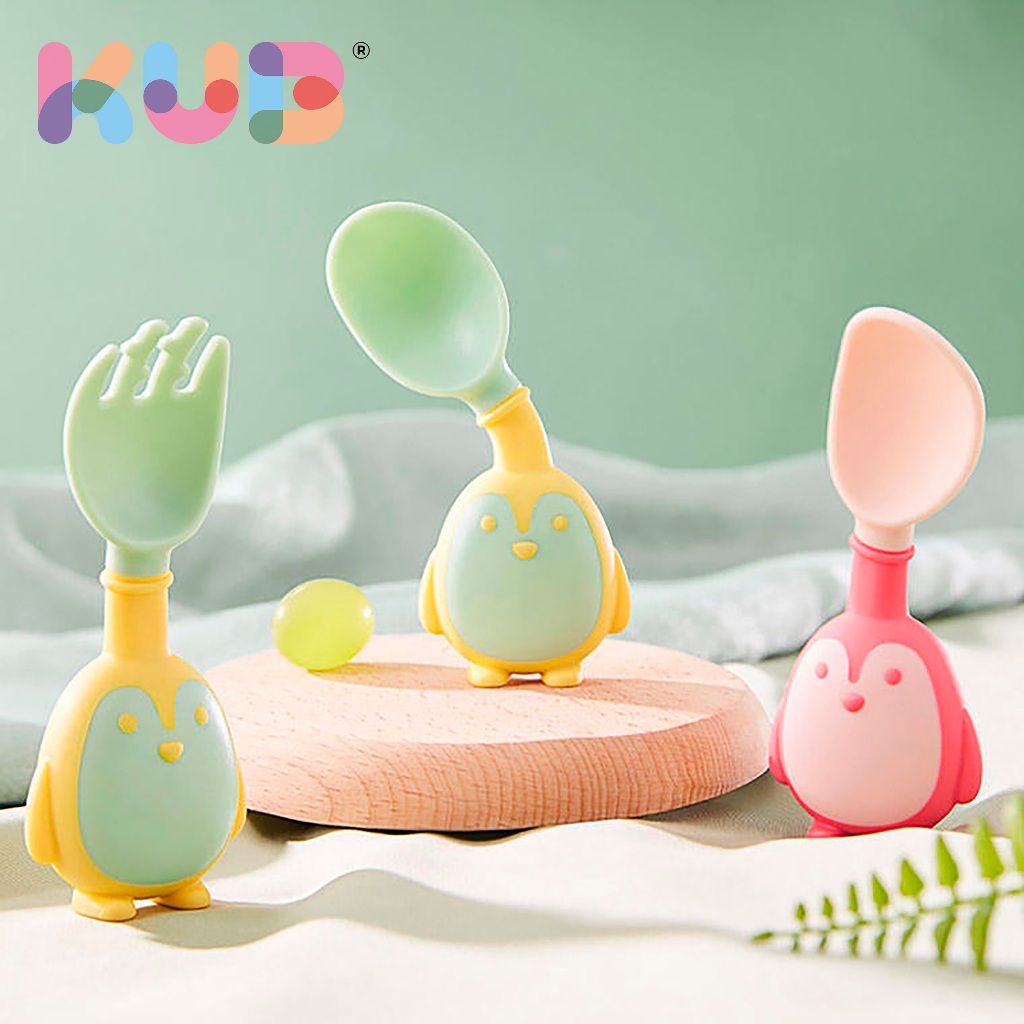 Bộ thìa và dĩa KUB BPA Free 360 độ uốn cong hình chú chim cánh cụt dễ thương cho bé