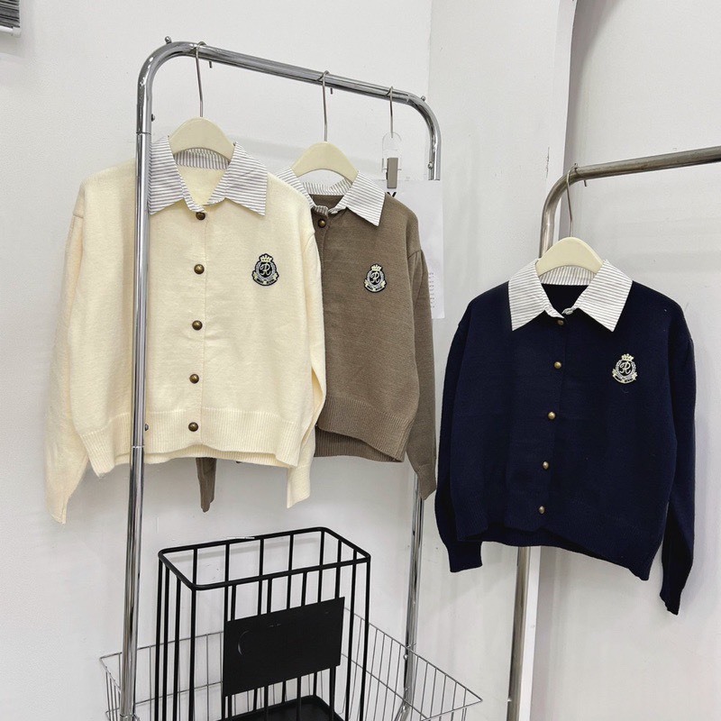 Áo len phối cổ sơ mi kẻ cài cúc đồng - Springgirl - AomongtoghilogochuR7882_P3K9