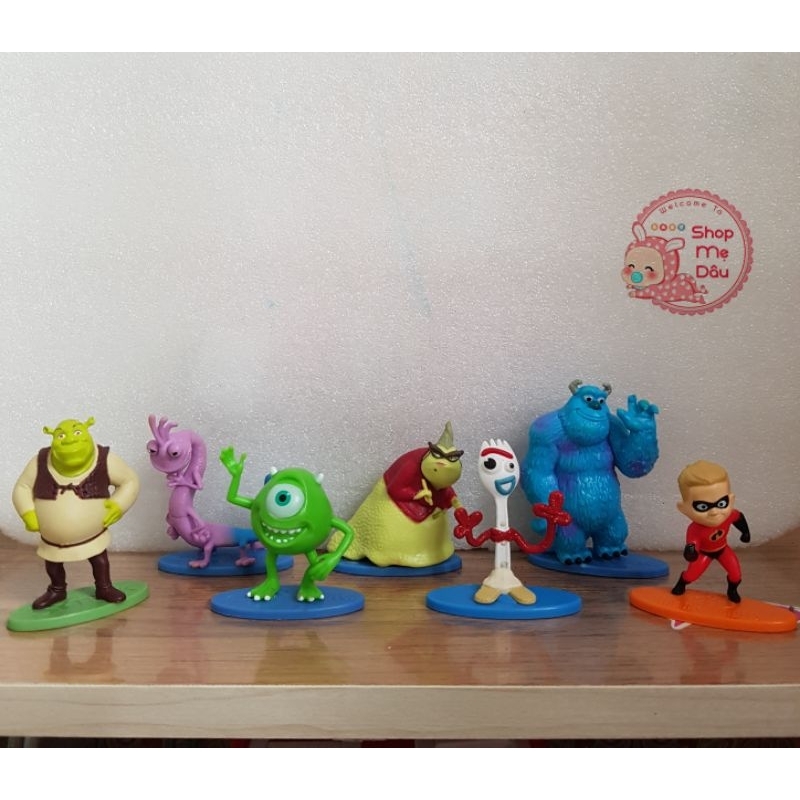 - Mô hình các nhân vật hoạt hình