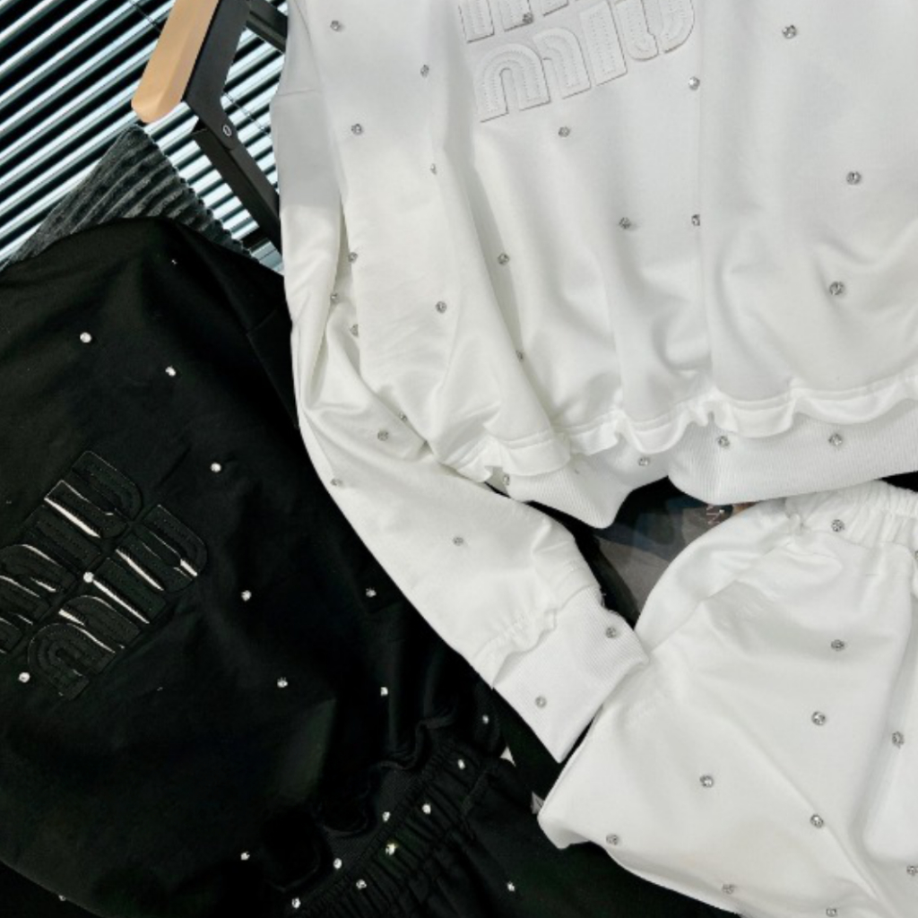 Sét đồ nữ DEMAY, áo dài tay đính đá mix sooc trẻ trung