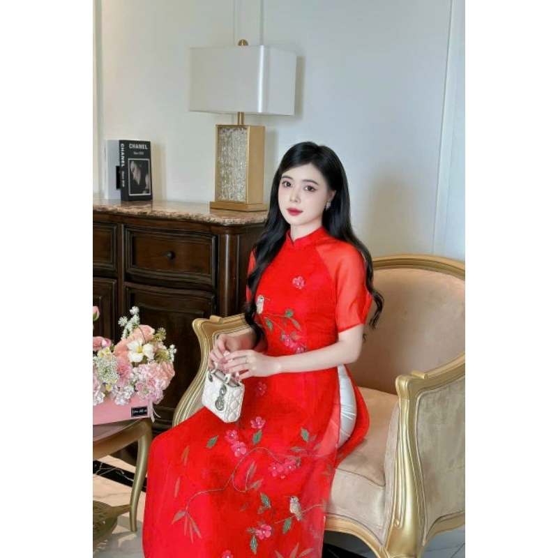 Áo dài cách tân tơ organza cực đẹp kết hoa  nổi vàng mơ màu đỏ