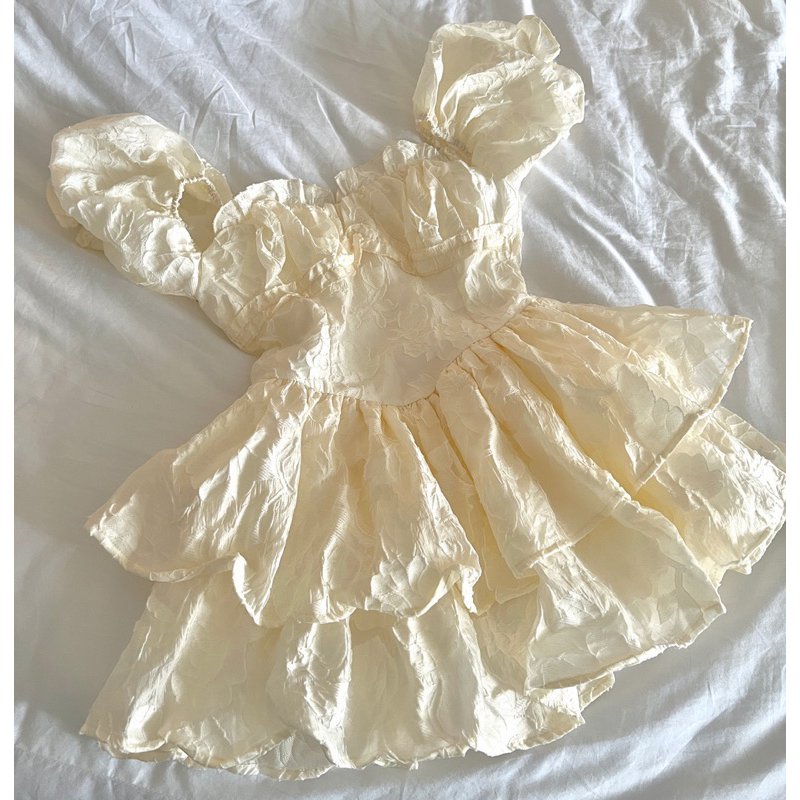 Đầm cupcake tay bồng