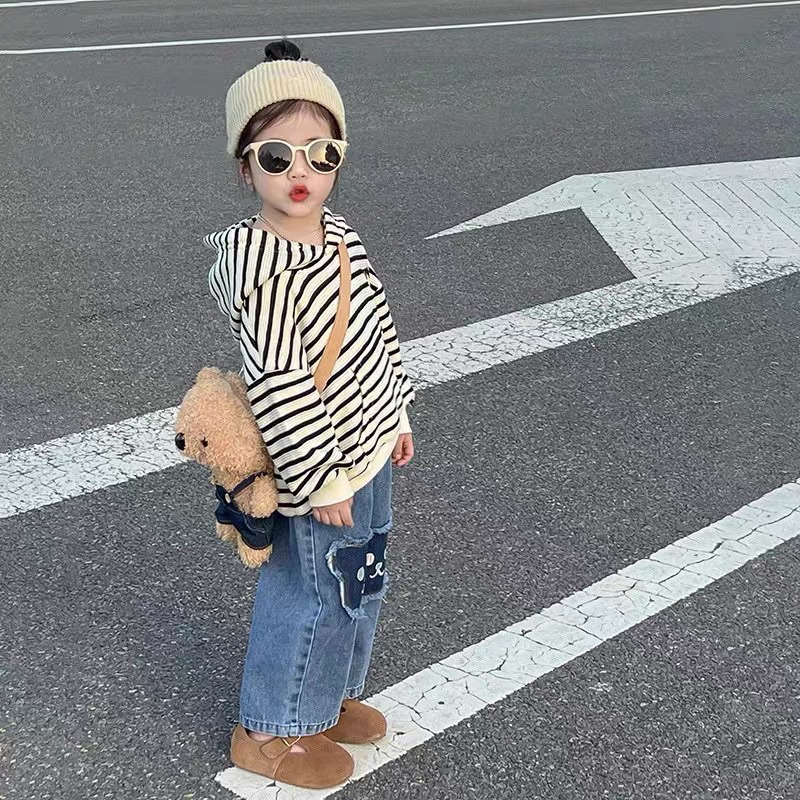 Quần jean cho bé Batala kids quần bò ống suông THÊU GẤU bé trai bé gái dáng Hàn quốc siêu xinh