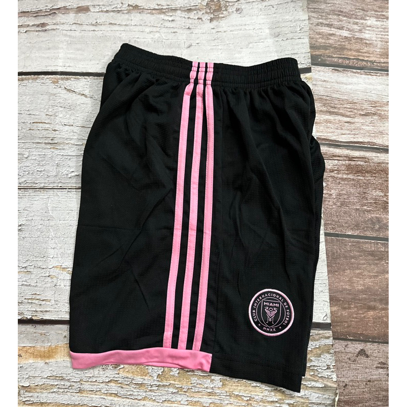 Quần đùi bóng đá vải thái tháng mát clb Miami đen pbml 2023