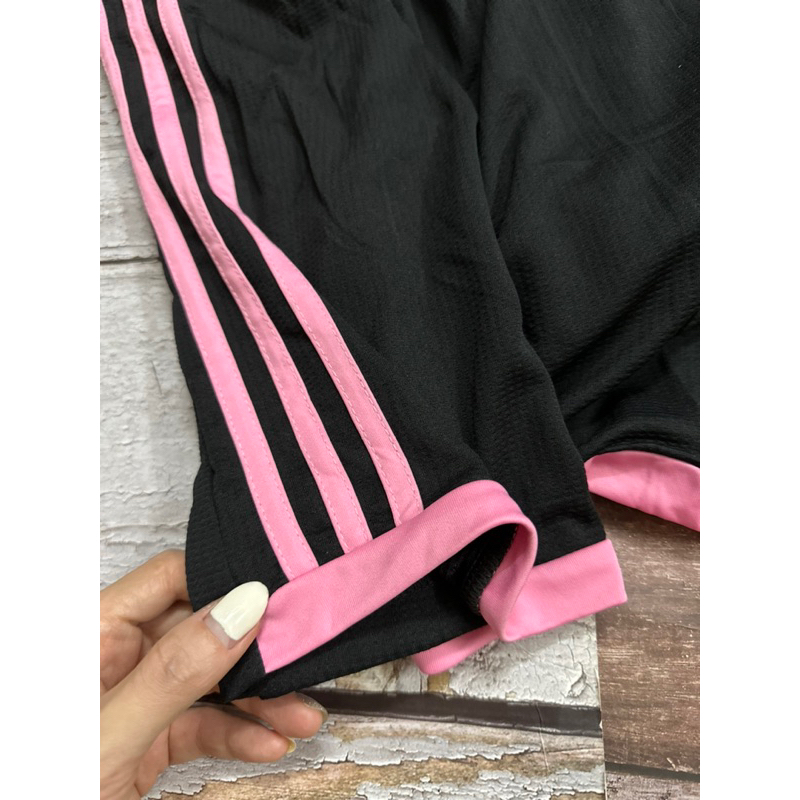 Quần đùi bóng đá vải thái tháng mát clb Miami đen pbml 2023