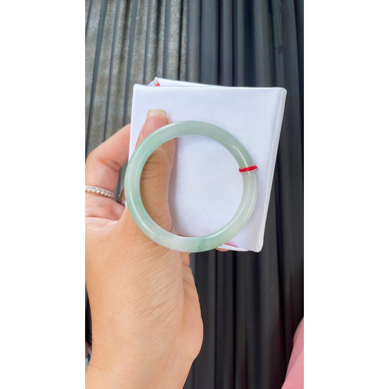 Vòng C thạch phỉ thuy bản liền vân bay
