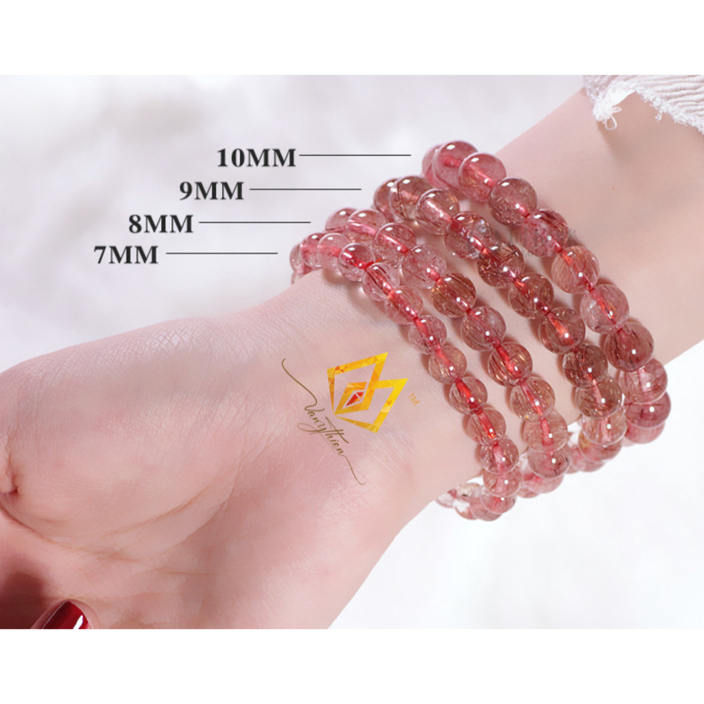 Vòng Tay Thach Anh Tóc Đỏ Thúc đẩy tinh thần lạc quan, tăng cường tình yêu và tạo may mắn.