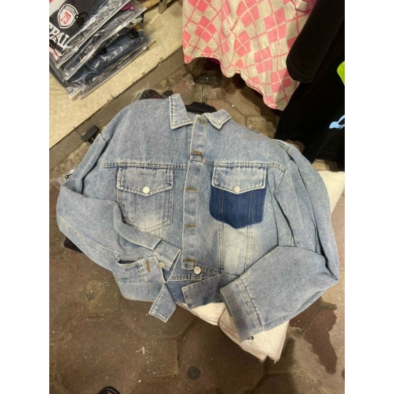 Áo Khoác Bò Nữ Dáng Lửng Túi Mix Màu Size S M - Halinh Shop - Áo Khoác Jean Nữ Croptop 2 Túi Dài Tay Mặc Thu Đông